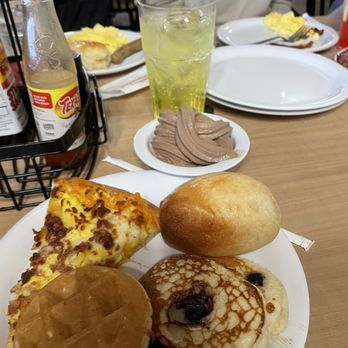 Golden Corral Buffet & Grill - Food - Buffets Near Me - Newnan, Georgia Golden Corral Buffet & Grill - Food - Buffets Near Me - Newnan, Georgia