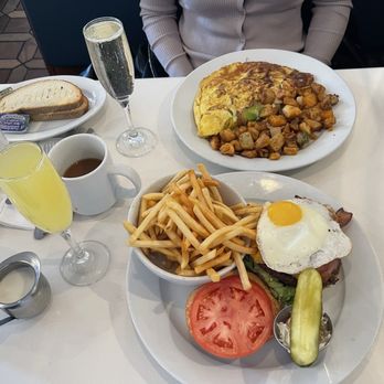 Midnight Express Diner - Bacon, Egg and Cheeseburger, UES Scramble, champagne and a mimosa! Love the quality of the dishes. - Diners Near Me - New York, New York Midnight Express Diner - Bacon, Egg and Cheeseburger, UES Scramble, champagne and a mimosa! Love the quality of the dishes. - Diners Near Me - New York, New York