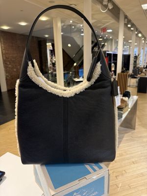 Bloomingdale's by null