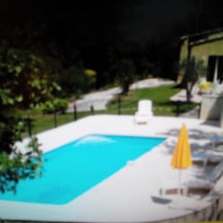 Vacances Soleil Ventoux - Maison avec piscine privée, 3 chambres, 6 personnes.