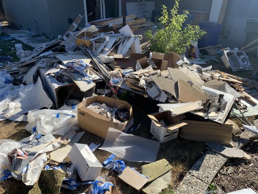 There for you during the whole debris removal process - Full-Service. We’re there for you during the whole debris removal process! We do all the planning so you don’t have to. There for you during the whole debris removal process - Full-Service. We’re there for you during the whole debris removal process! We do all the planning so you don’t have to.