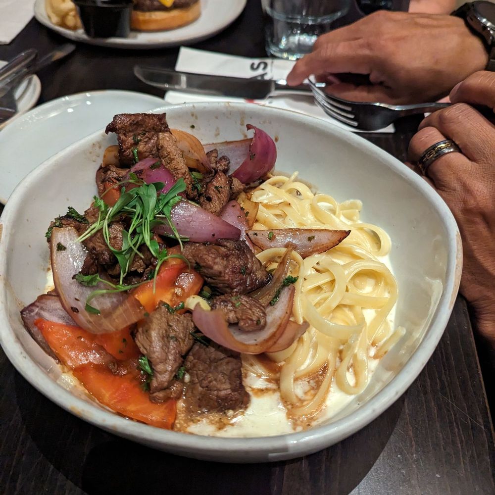 Bocas Grill Brickell - Steak noodles - Bars Near Me - Miami, Florida Bocas Grill Brickell - Steak noodles - Bars Near Me - Miami, Florida