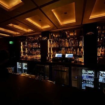 Regines Lounge - Bar area - Lounges Near Me - Dallas, Texas