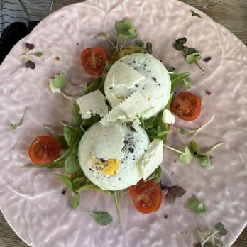 Chill Bar - Avocado toast - Tapas Bars Near Me - Barcelona, B Chill Bar - Avocado toast - Tapas Bars Near Me - Barcelona, B