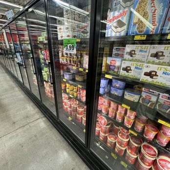 Grocery Outlet Bargain Market - Discount Store Near Me - Poway, California