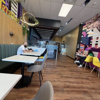 Bare Naked Bowl - Dining Area - Acai Bowls Near Me - Teterboro, New Jersey