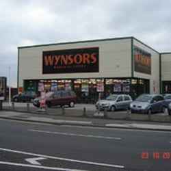 Wynsors World Of Shoes