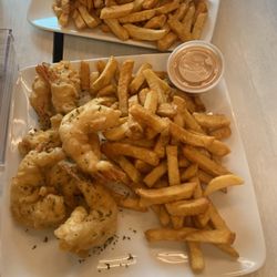 Fry Guy’s Bistro - Fried shrimp and fries, fish and chips