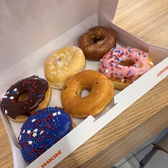 Dunkin' - Half Dozen Donuts - Donuts Near Me - Leesburg, Virginia Dunkin' - Half Dozen Donuts - Donuts Near Me - Leesburg, Virginia