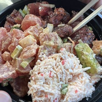 Ali’i Hawaiian Grill - cali roll and hawaiian poke bowl with a side of crab salad - Hawaiian Near Me - Torrance, California
