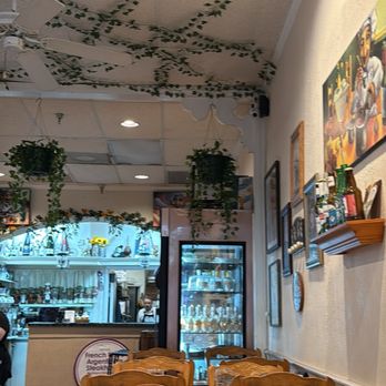 French Bistro - Such beautiful ambiance - French Near Me - Miami, Florida