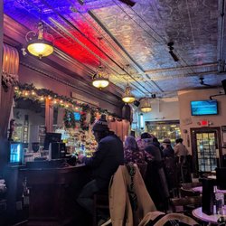 Knickerbocker Saloon - Inside