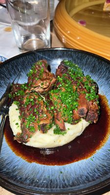 MARU Japanese Bistro by null