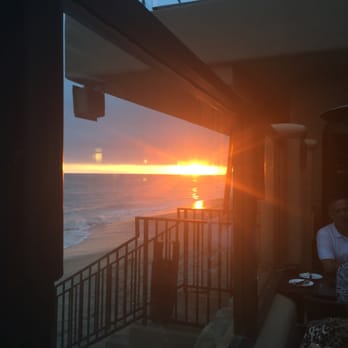 Splashes Restaurant - New American Near Me - Laguna Beach, California