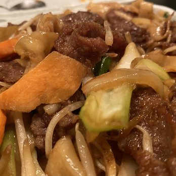 Ma's Restaurant - Beef Chow Fun with Bean Sprouts - Chinese Near Me - San Jose, California