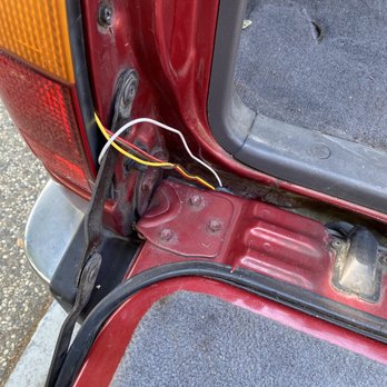 U-Haul - Sunnyvale - Poor tow connector install by U-Haul of Sunnyvale. Terrible job installing wires to tow connector. - Truck Rental Near Me - Sunnyvale, California U-Haul - Sunnyvale - Poor tow connector install by U-Haul of Sunnyvale. Terrible job installing wires to tow connector. - Truck Rental Near Me - Sunnyvale, California
