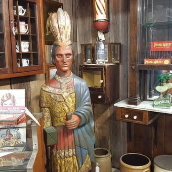 Rock Garden Antique Barn - Antiques Near Me - Fulton, Missouri