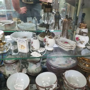 Persnickity Antiquity - Vintage lighters and ash trays, The camel pack is pretty sweet - Antiques Near Me - Pomona, California Persnickity Antiquity - Vintage lighters and ash trays, The camel pack is pretty sweet - Antiques Near Me - Pomona, California