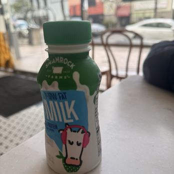 Noah's NY Bagels - Bottled - Milk - Bagels Near Me - Sherman Oaks, California