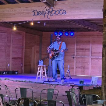 DeepRoots Vineyards - Live music - Music Venues Near Me - Plantersville, Texas