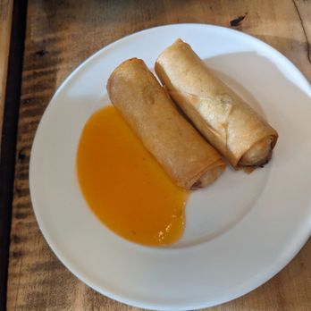 Chomp Chomp Thai kitchen - Spring Roll - Thai Near Me - New York, New York