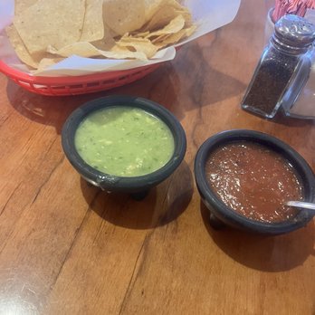 Teotihuacan Mexican Cafe - Chips and two good salsas, red served warm. - Mexican Near Me - Houston, Texas Teotihuacan Mexican Cafe - Chips and two good salsas, red served warm. - Mexican Near Me - Houston, Texas