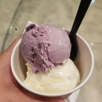 Salt & Straw - Honey lavender & Pear and blue cheese - Ice Cream & Frozen Yogurt Near Me - Kirkland, Washington Salt & Straw - Honey lavender & Pear and blue cheese - Ice Cream & Frozen Yogurt Near Me - Kirkland, Washington