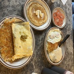 Ruby's Cafe - Omelet Green Chili