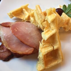 Leuven - Belgian waffles. Disappointing!