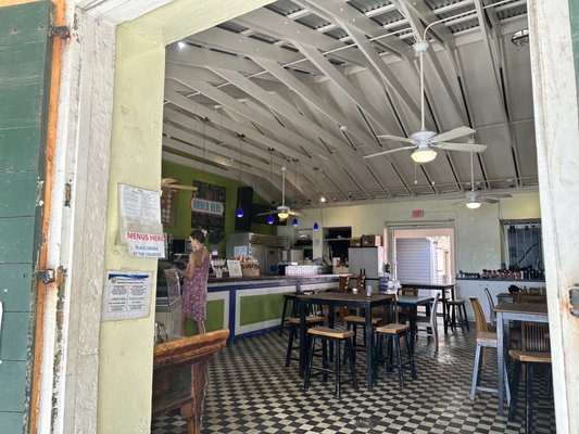 Polly's At the Pier by null