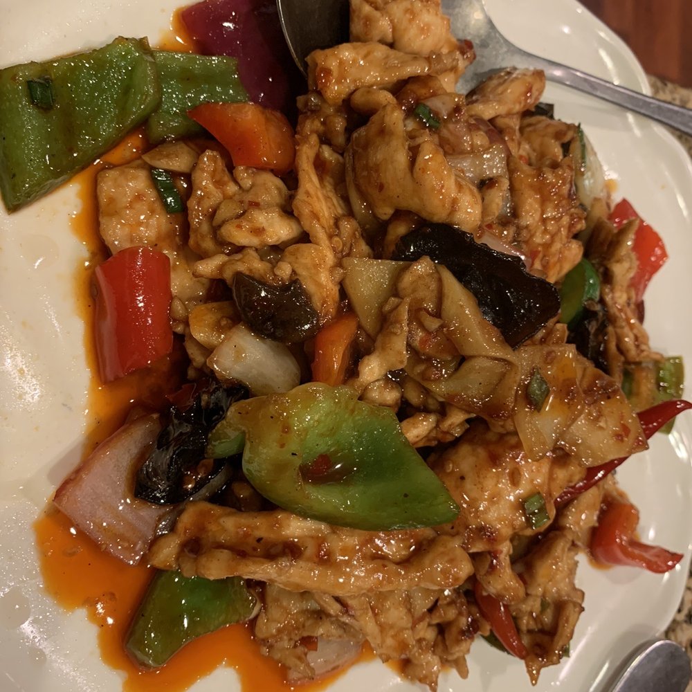 Green Tea Restaurant - Chicken Garlic Sauce Style - Seafood Near Me - Stony Brook, New York