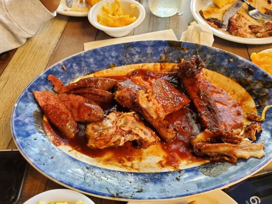 Everett & Jones Barbeque - Broadway by null