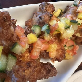 Bahama Breeze - Crispy Conch Fritters - Bars Near Me - Miami, Florida