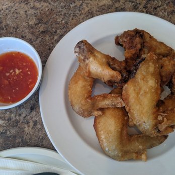 Hello Pho - "Hello" fried chicken wings (7 piece) - Vietnamese Near Me - Concord, California