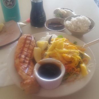 Goleta Sushi House - Salmon lunch special - Sushi Bars Near Me - Goleta, California