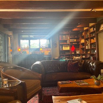 The Restaurant at Gideon Ridge - Bar/library/sitting room - New American Near Me - Blowing Rock, North Carolina