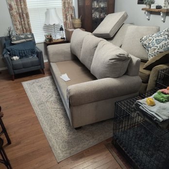 Wright Furniture & Flooring - When they deliver the couch, this is how they left it . - Furniture Stores Near Me - Hannibal, Missouri