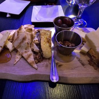 Bistro 71 - Cheeseboard appetizer - French Near Me - Chambersburg, Pennsylvania Bistro 71 - Cheeseboard appetizer - French Near Me - Chambersburg, Pennsylvania