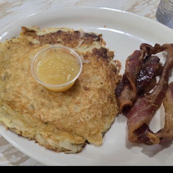 Karla's Kountry Kitchen - Potato pancake and bacon - Breakfast & Brunch Near Me - Townsend, Wisconsin Karla's Kountry Kitchen - Potato pancake and bacon - Breakfast & Brunch Near Me - Townsend, Wisconsin