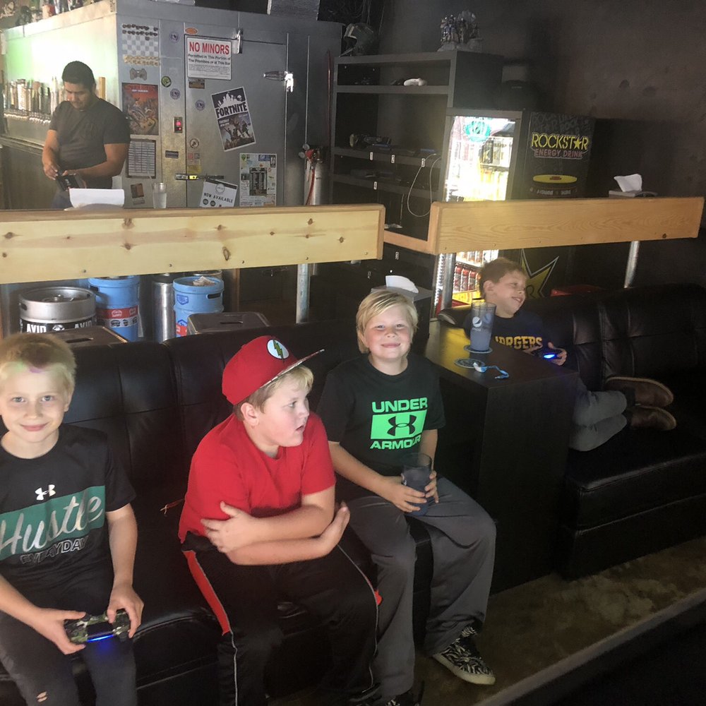 Big City Gamin - Sports Bars Near Me - Eugene, Oregon Big City Gamin - Sports Bars Near Me - Eugene, Oregon
