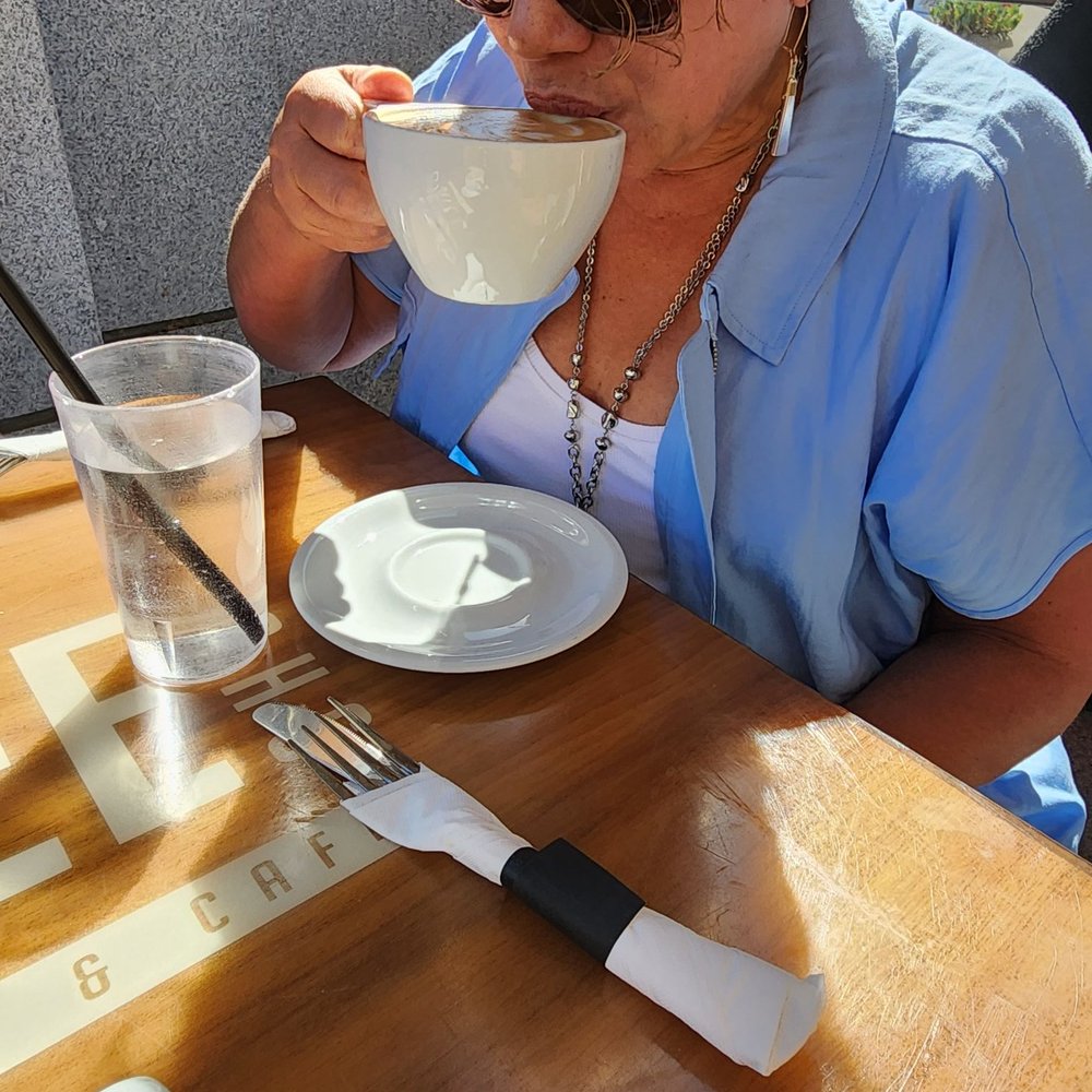Le Coffee Shop - Breakfast & Brunch Near Me - Temecula, California