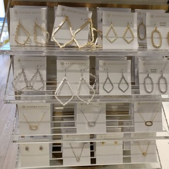 Kendra Scott - Earrings, necklaces - Jewelry Near Me - El Paso, Texas