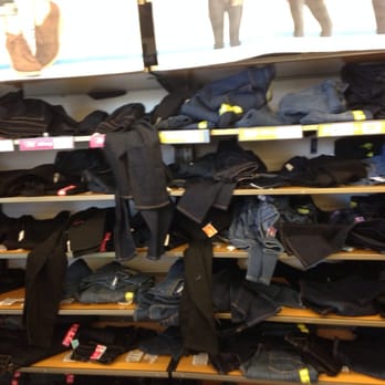 Old Navy - This store is a wreck every time I come in. Not to mention there is one employee on the floor. Way to go Old Navy. - Men's Clothing Near Me - Lutherville, Maryland