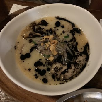Junpuu - Tonkotsu Ramen with Black Garlic Oil - Ramen Near Me - Honolulu, Hawaii Junpuu - Tonkotsu Ramen with Black Garlic Oil - Ramen Near Me - Honolulu, Hawaii