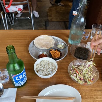 ARIARI - DIY scallop kimbap and Busan brand soju - Korean Near Me - New York, New York ARIARI - DIY scallop kimbap and Busan brand soju - Korean Near Me - New York, New York