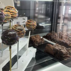 Wicked Whisk Bakery - Delicious goodies!
