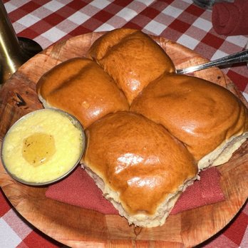 Trivoli Tavern - Warm butterhouse rolls - American Near Me - Chicago, Illinois Trivoli Tavern - Warm butterhouse rolls - American Near Me - Chicago, Illinois
