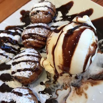 Endless Summer Sweets - Deep Fried Oreos with a side of vanilla ice cream at Endless Summer Sweets in Berkeley. - Desserts Near Me - Berkeley, California Endless Summer Sweets - Deep Fried Oreos with a side of vanilla ice cream at Endless Summer Sweets in Berkeley. - Desserts Near Me - Berkeley, California