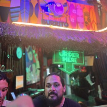 The Surfin Burrito - Bars Near Me - Cancún, ROO