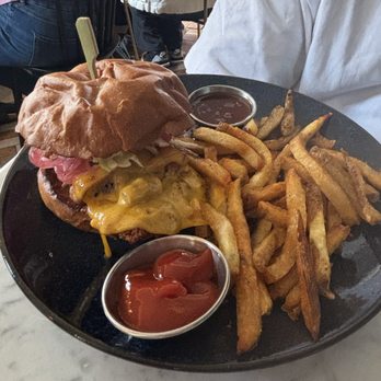 Queen's Room - Coffee & Tea Near Me - Astoria, New York